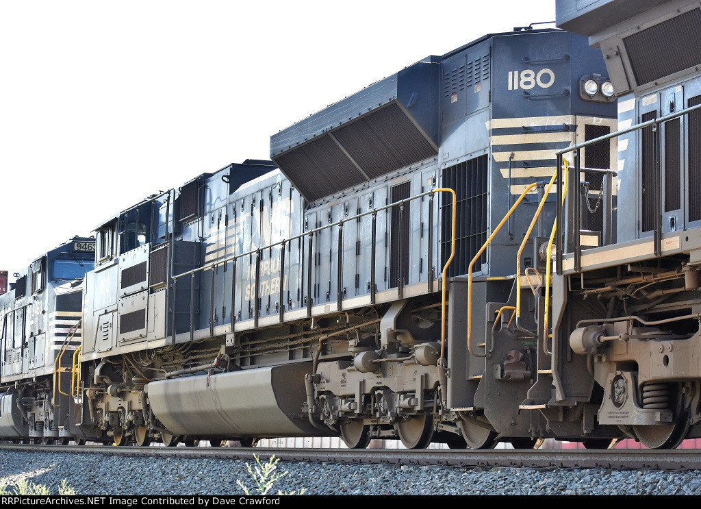 NS 1180